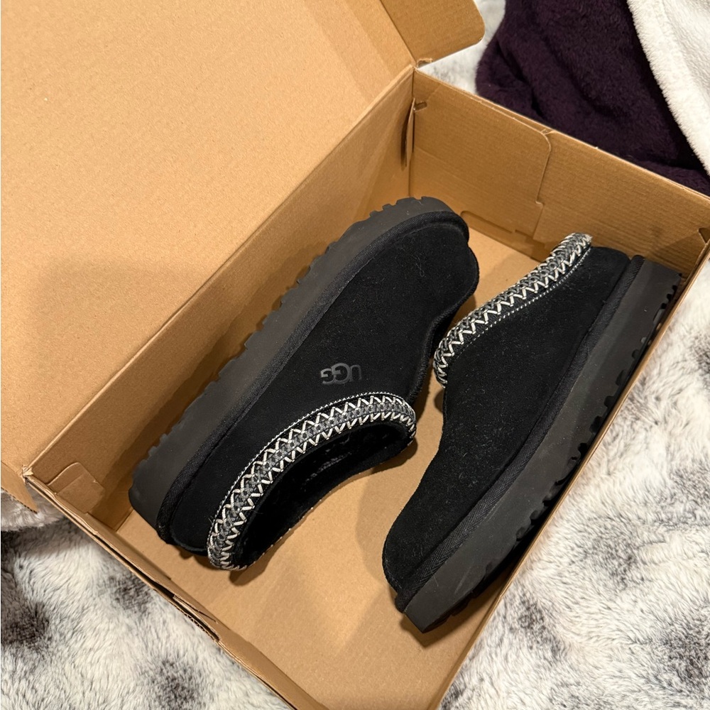 UGG Women's Black Cozy Slippers